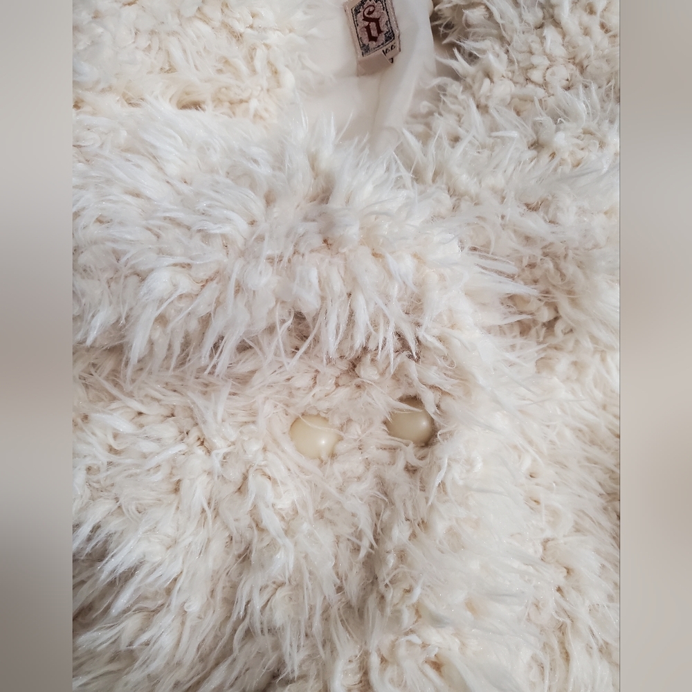 Decree Faux Fur Long Sleeve Cream Jacket - Picture 6 of 12
